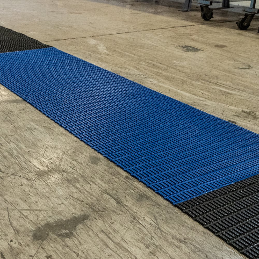 FlexiPath COVID-19 Matting 18" × 84', Roll